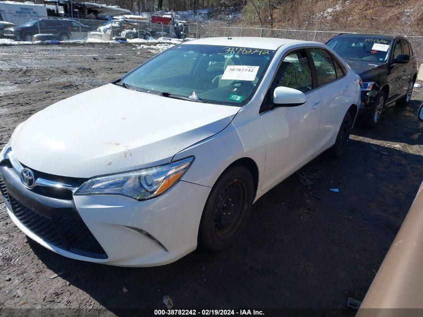 TOYOTA CAMRY LE 2015