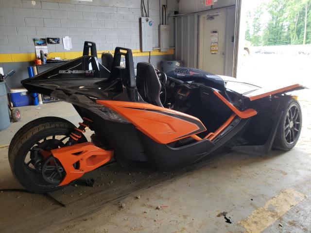 POLARIS SLINGSHOT  2017