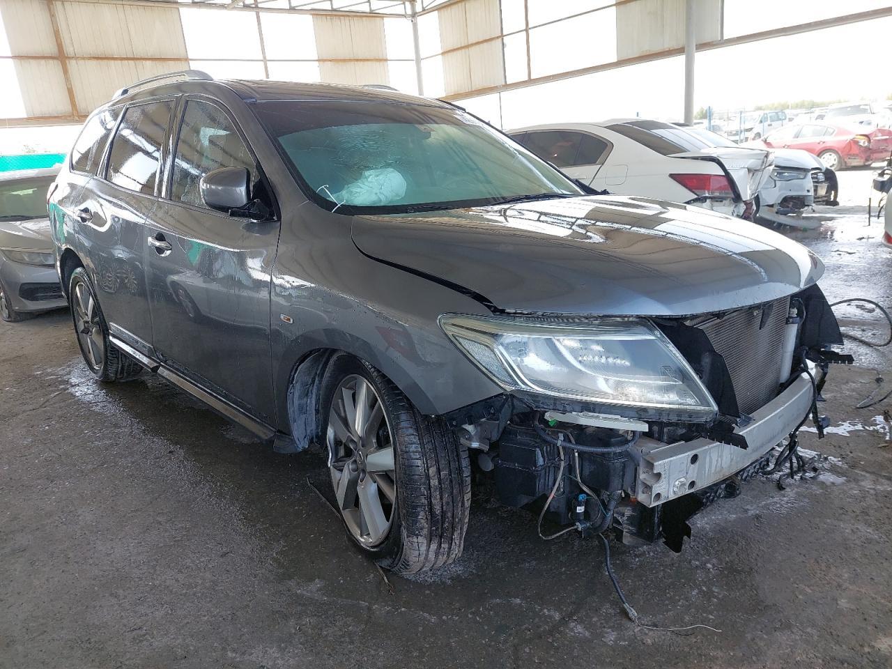 NISSAN PATHFINDER  2015