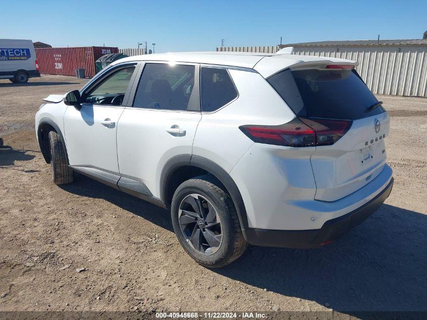 NISSAN ROGUE SV FWD 2024