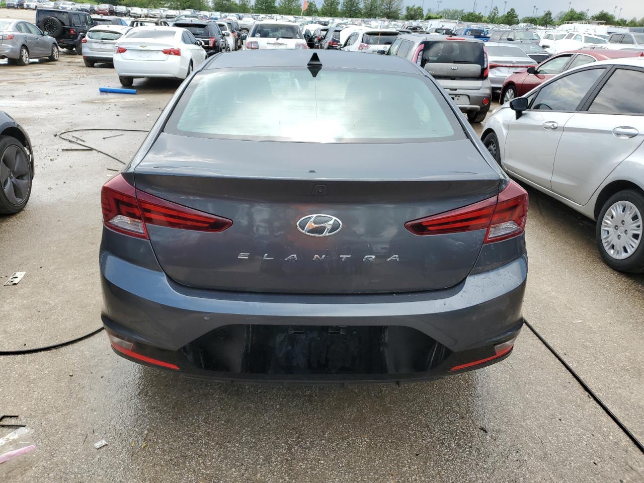 HYUNDAI ELANTRA SE SE 2020