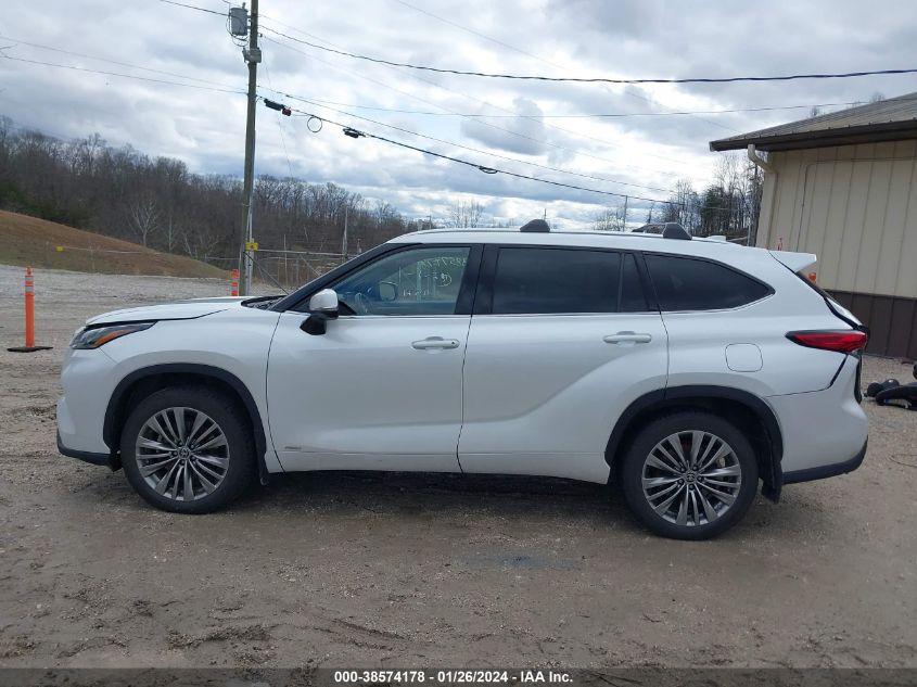 TOYOTA HIGHLANDER HYBRID PLATINUM 2022