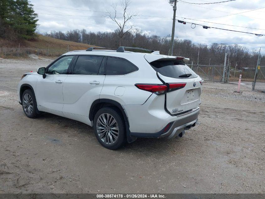 TOYOTA HIGHLANDER HYBRID PLATINUM 2022