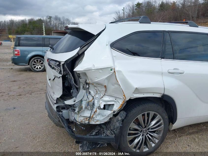 TOYOTA HIGHLANDER HYBRID PLATINUM 2022