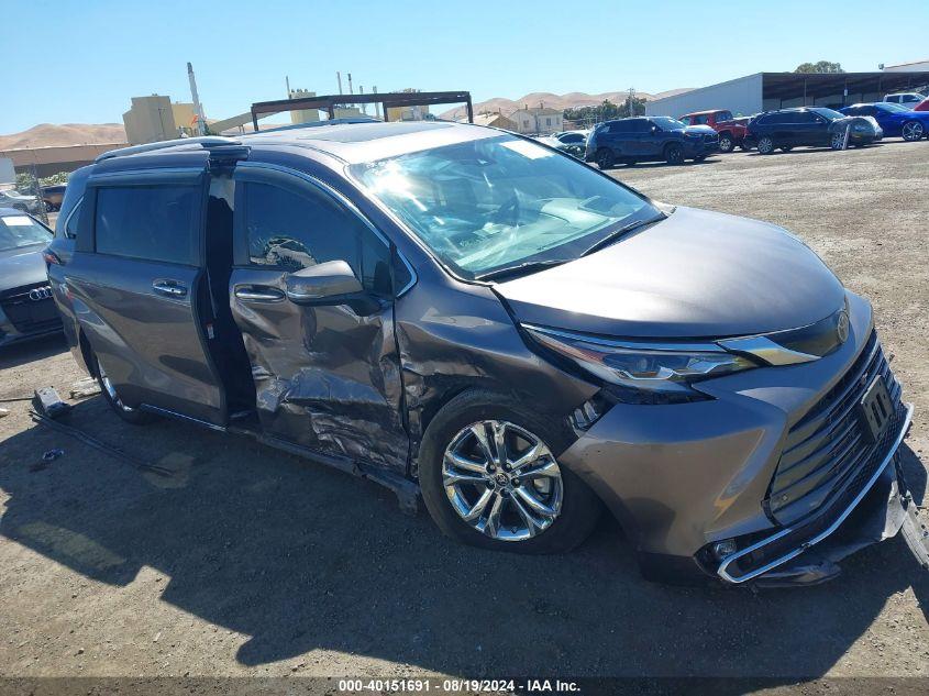 TOYOTA SIENNA PLATINUM 2022