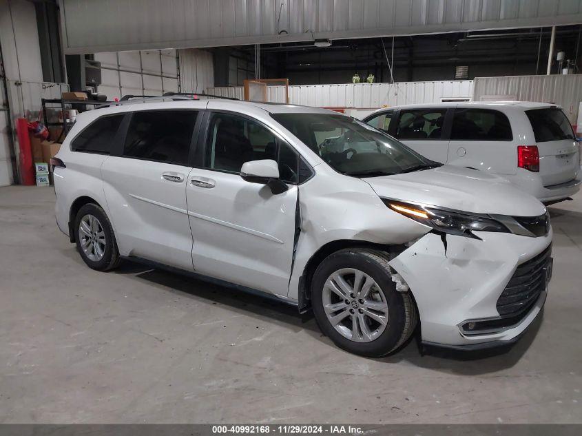 TOYOTA SIENNA PLATINUM 2024