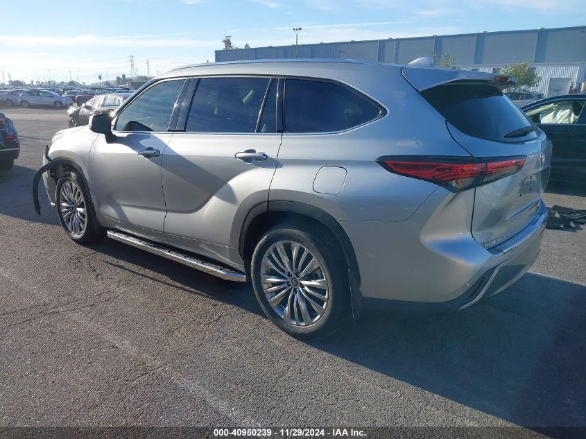 TOYOTA HIGHLANDER PLATINUM 2022