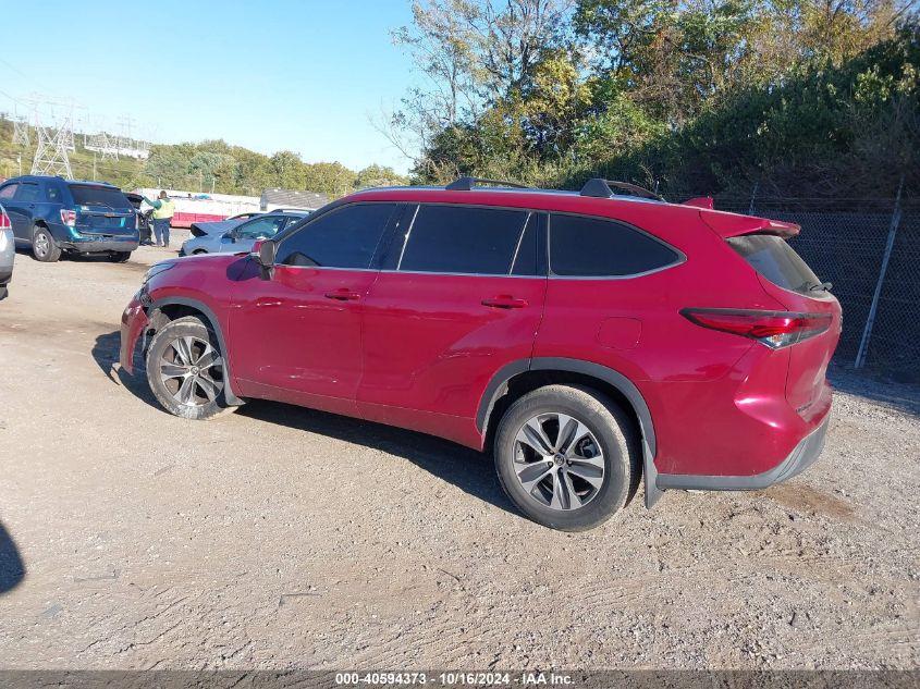 TOYOTA HIGHLANDER XLE 2021