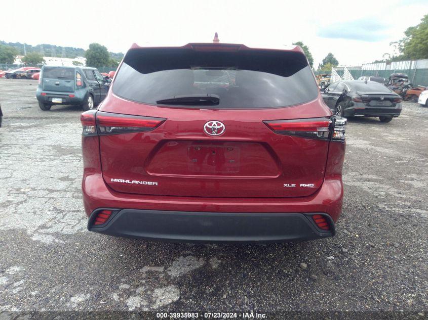 TOYOTA HIGHLANDER XLE 2021