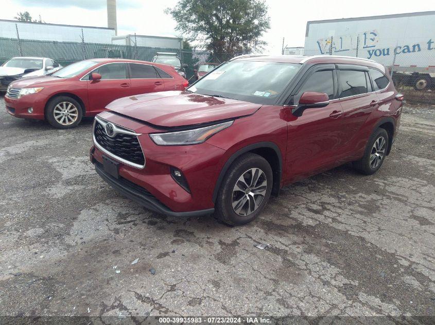 TOYOTA HIGHLANDER XLE 2021