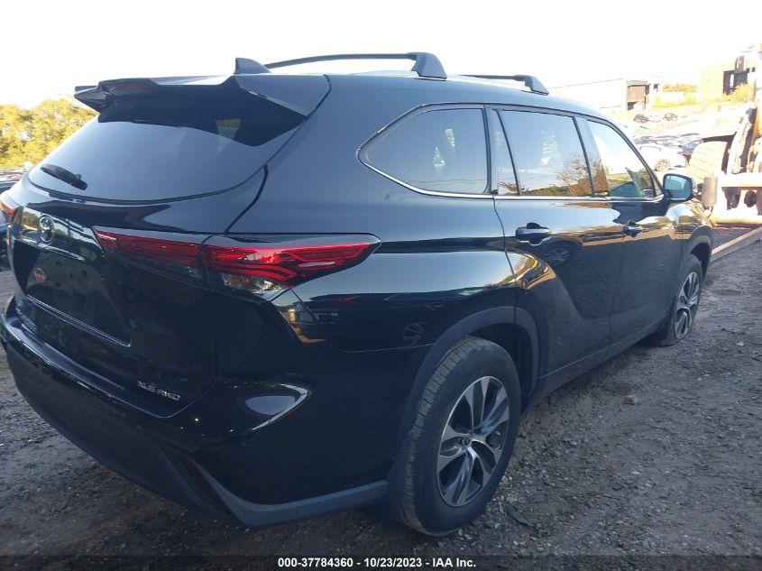 TOYOTA HIGHLANDER XLE 2021