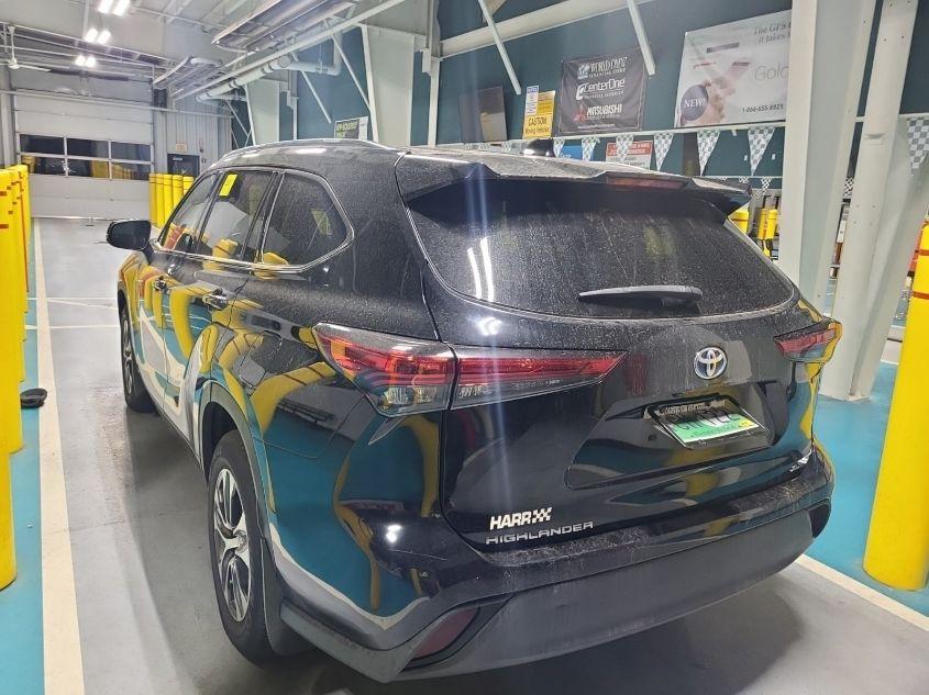 TOYOTA HIGHLANDER HYBRID XLE 2021