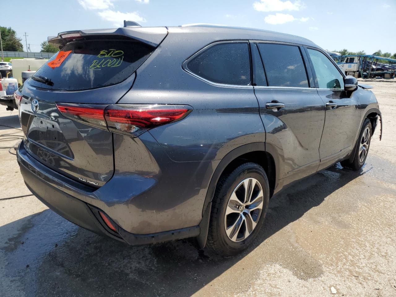 TOYOTA HIGHLANDER  2021