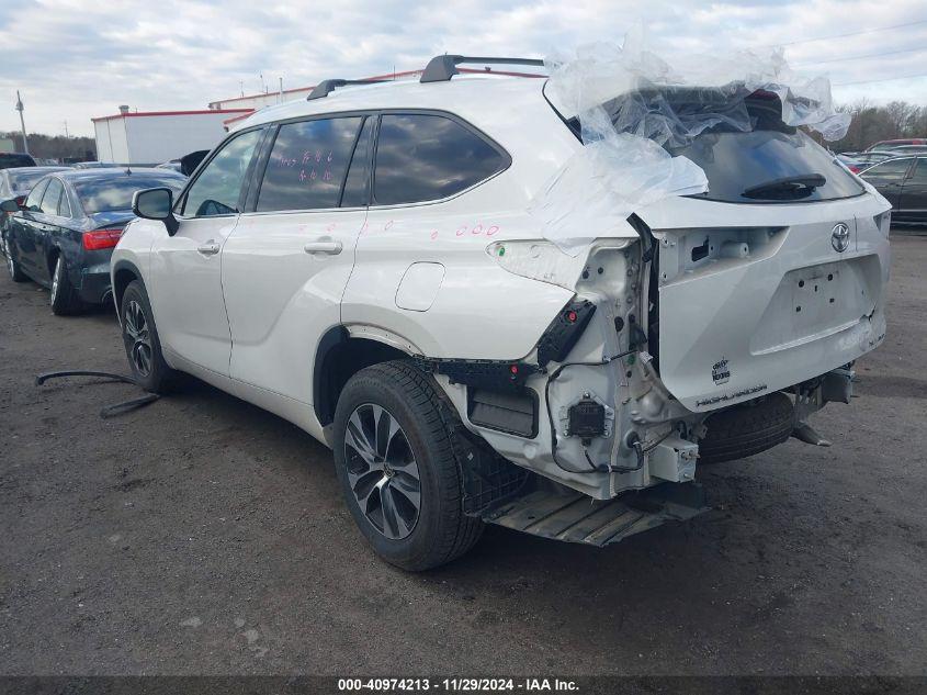 TOYOTA HIGHLANDER XLE 2020