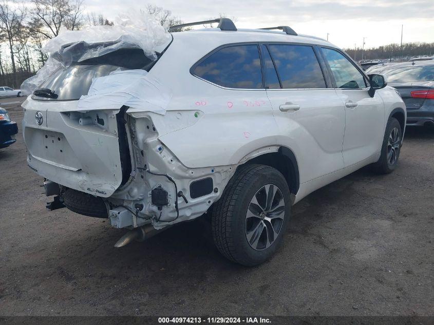 TOYOTA HIGHLANDER XLE 2020