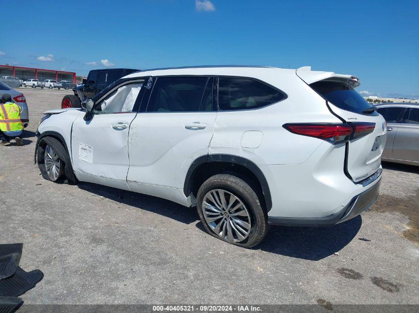 TOYOTA HIGHLANDER PLATINUM 2023