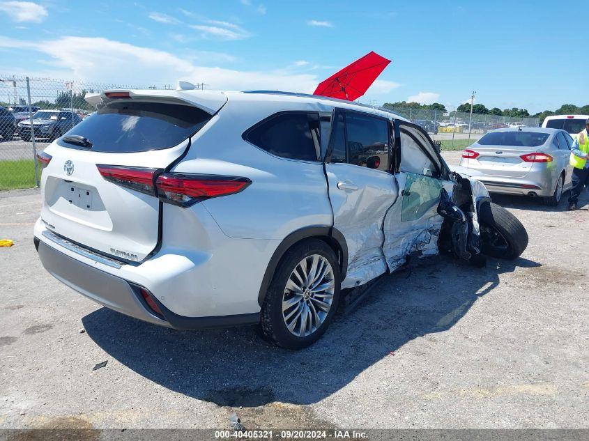 TOYOTA HIGHLANDER PLATINUM 2023