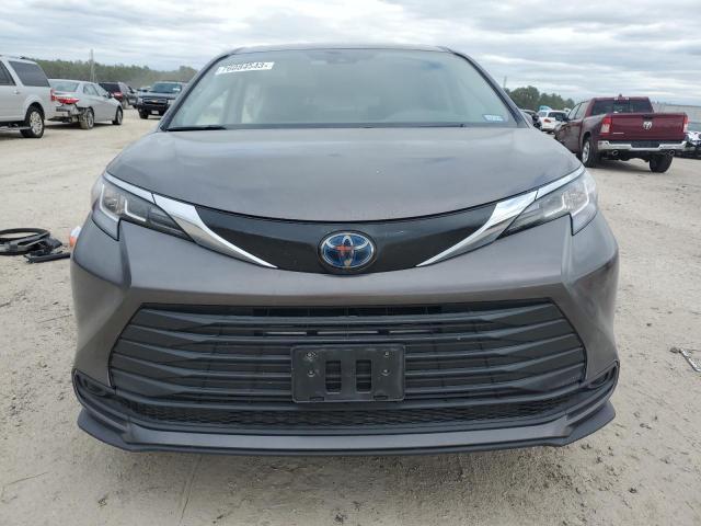 TOYOTA All Models SIENNA LE 2021