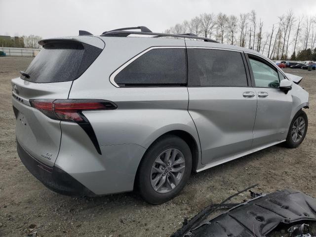 TOYOTA SIENNA LE 2021