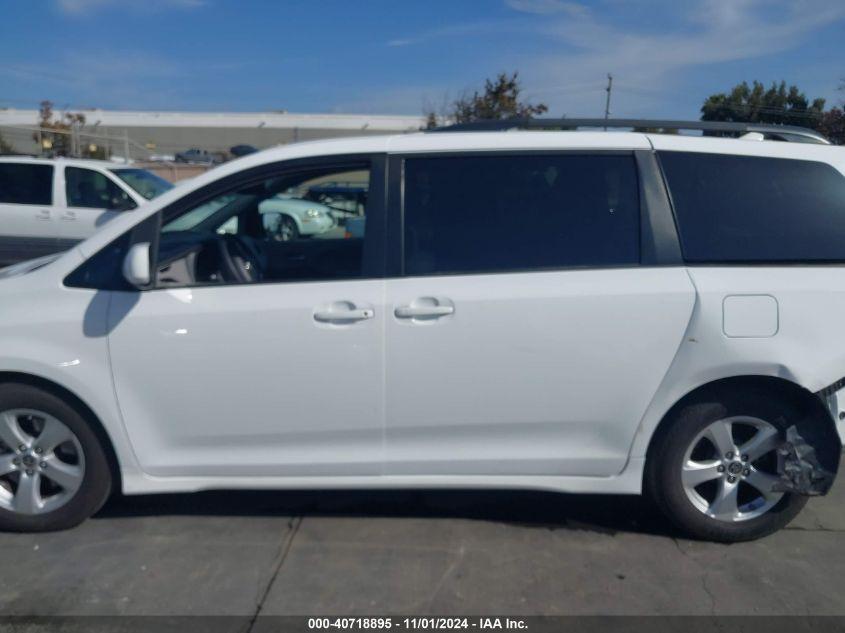 TOYOTA SIENNA LE 2020