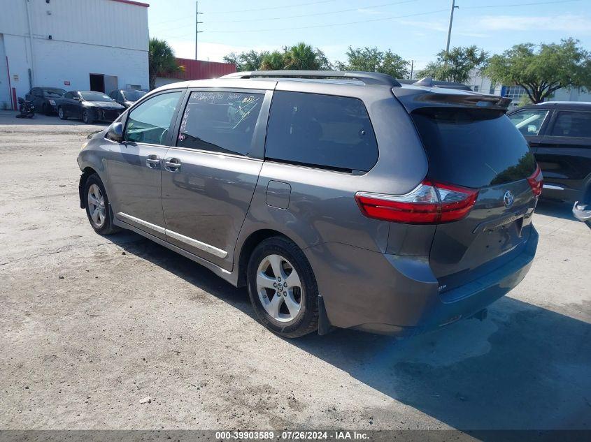 TOYOTA SIENNA LE 2020