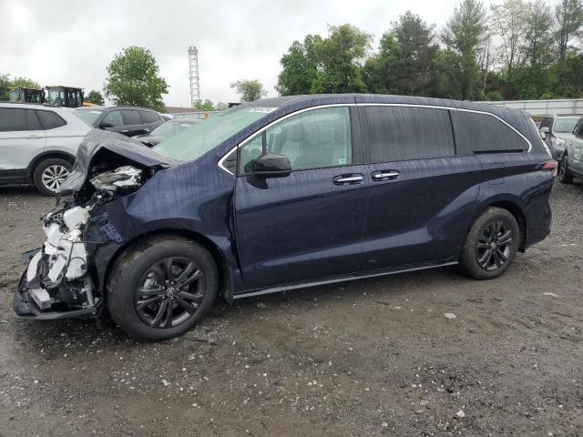 TOYOTA SIENNA XSE 2024