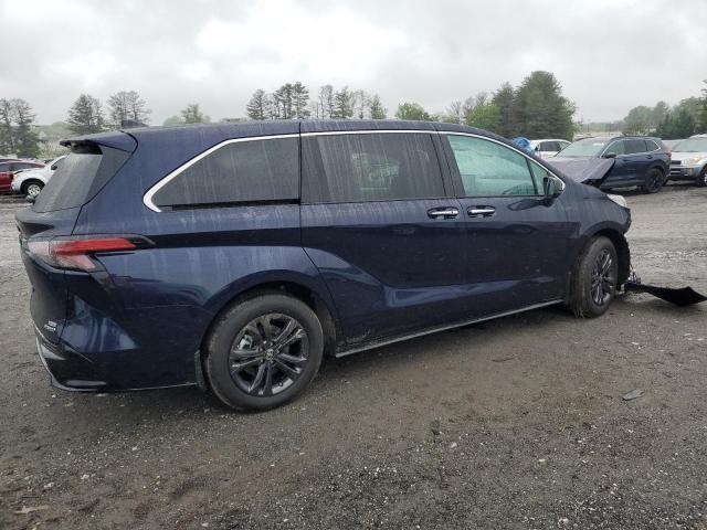 TOYOTA SIENNA XSE 2024