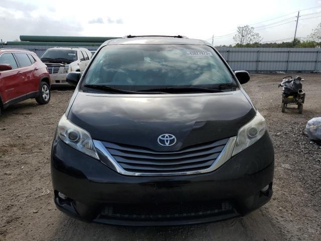 TOYOTA SIENNA XLE 2013