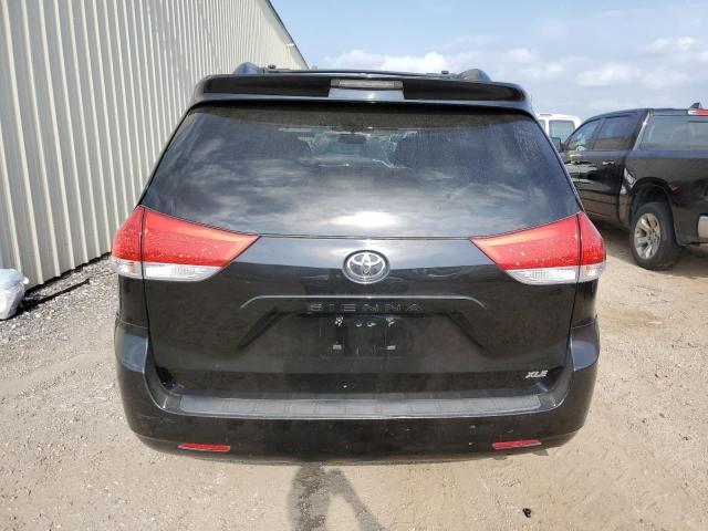 TOYOTA SIENNA XLE 2013