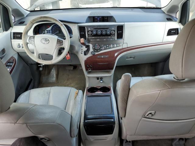 TOYOTA SIENNA XLE 2013