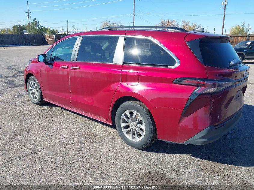 TOYOTA SIENNA XLE 2023