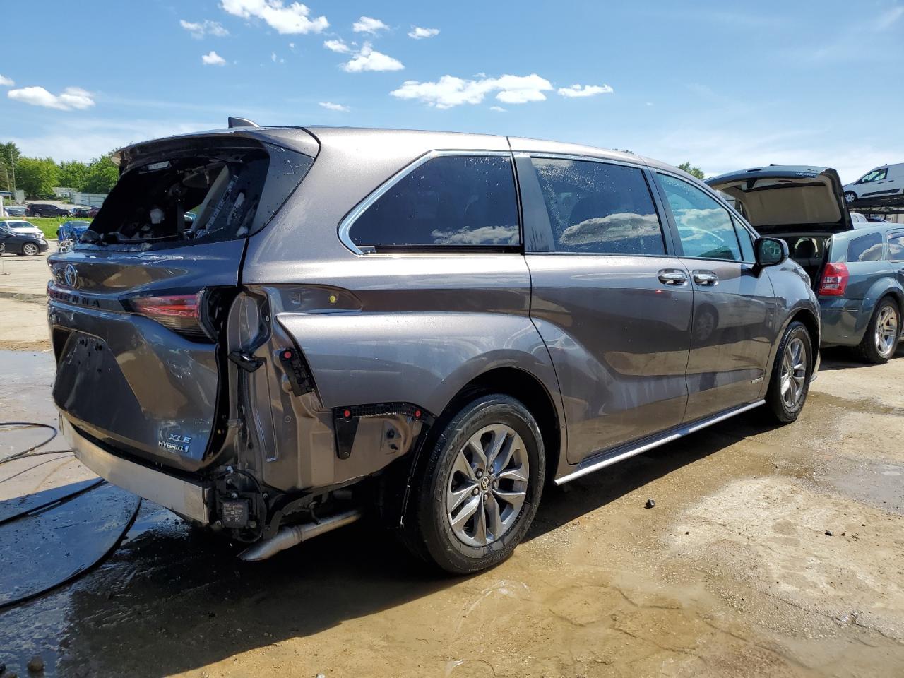 TOYOTA SIENNA XLE SIENNA XLE 2021