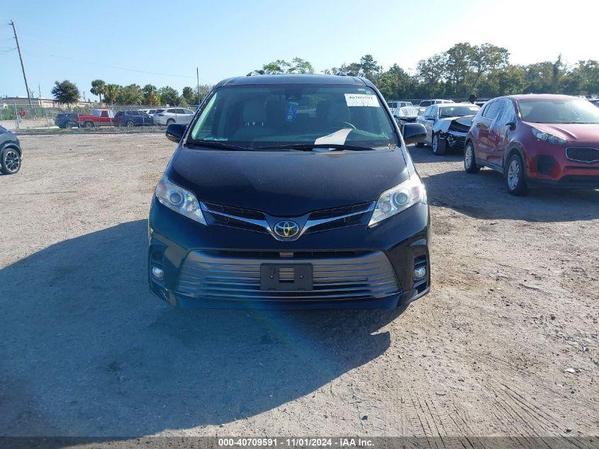 TOYOTA SIENNA XLE 2020