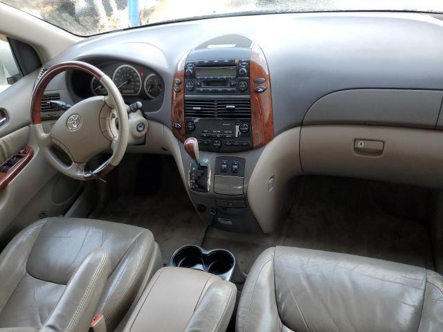 TOYOTA SIENNA XLE 2005