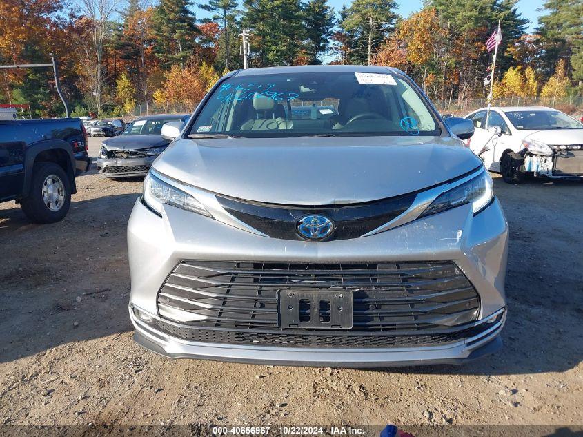 TOYOTA SIENNA LIMITED 2022