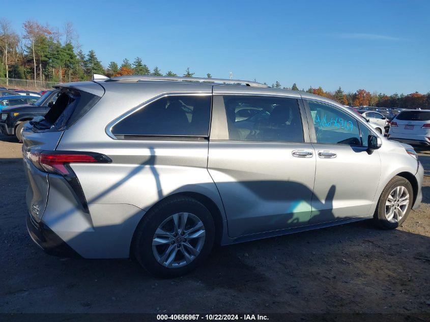 TOYOTA SIENNA LIMITED 2022