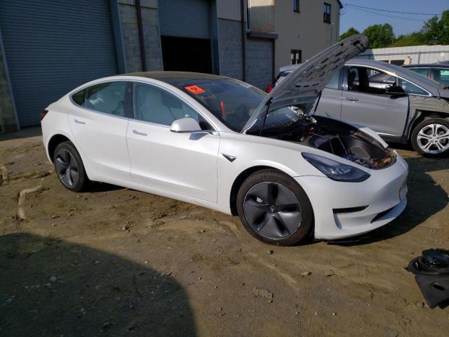 TESLA MODEL 3  2020