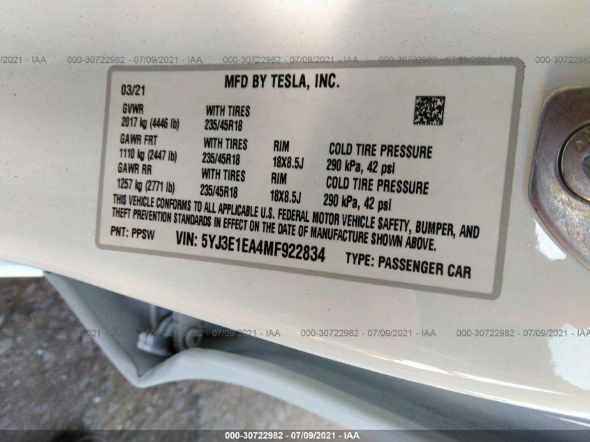 TESLA MODEL 3 STANDARD RANGE PLUS 2021