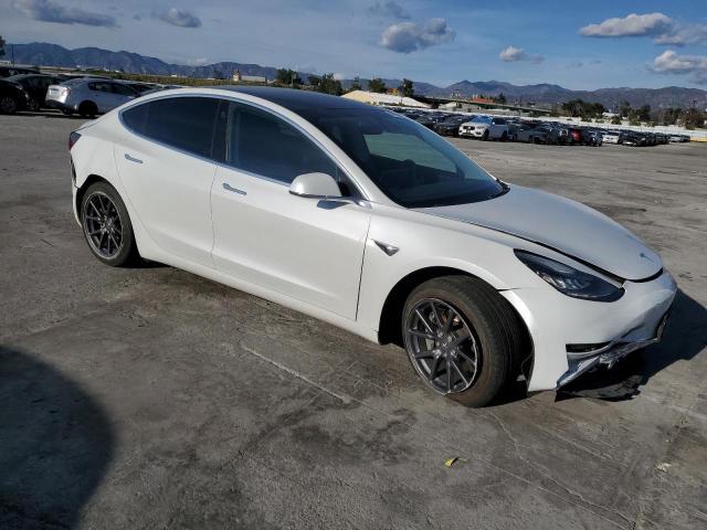 TESLA MODEL 3  2020