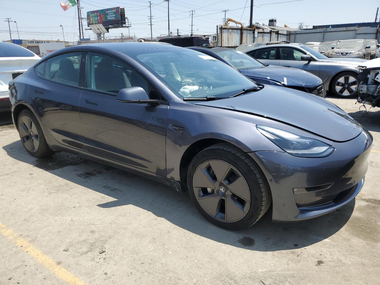 TESLA MODEL 3  2023