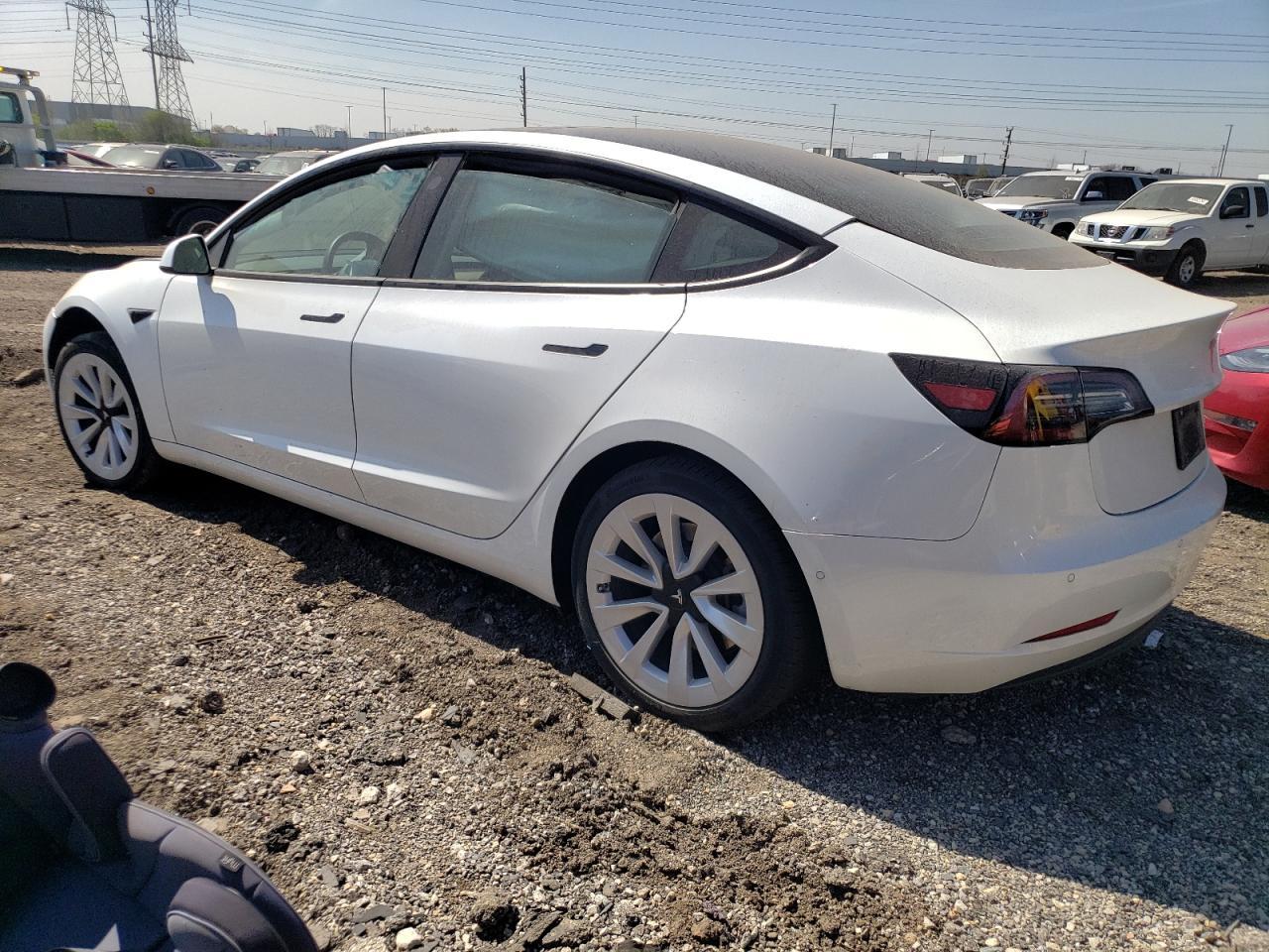 TESLA MODEL 3  2021