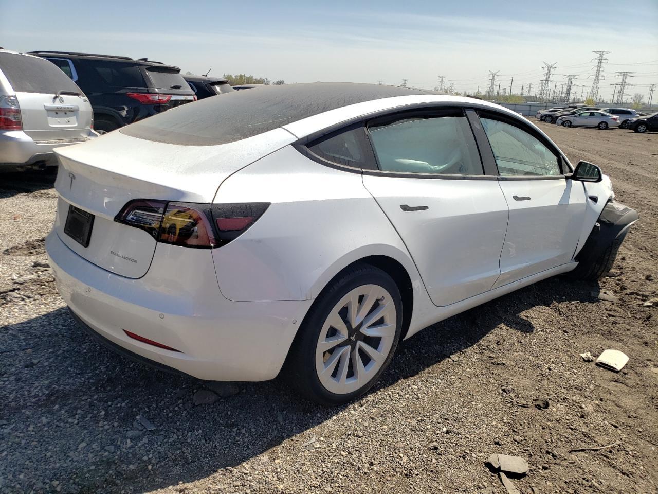 TESLA MODEL 3  2021