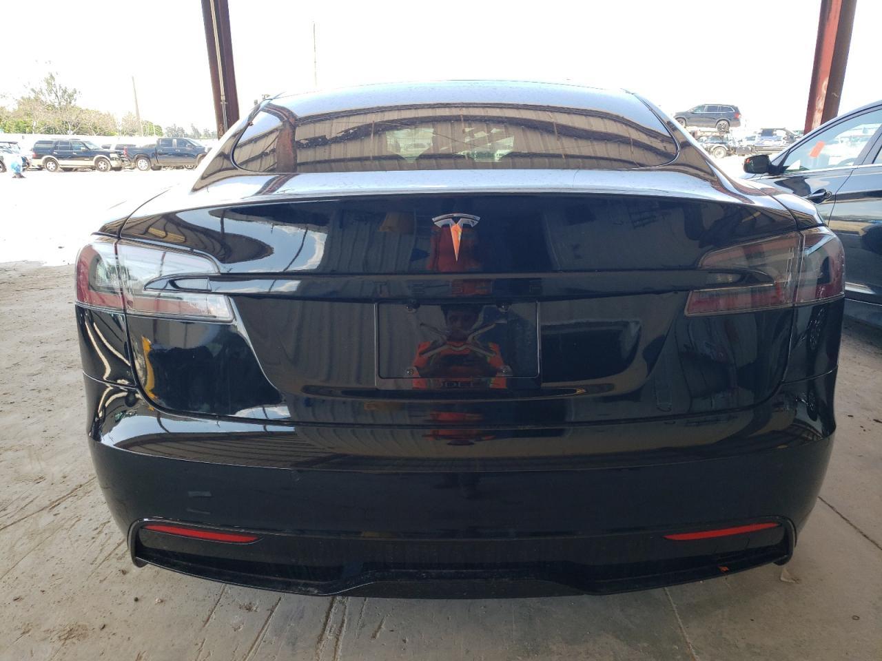 TESLA MODEL S  2022