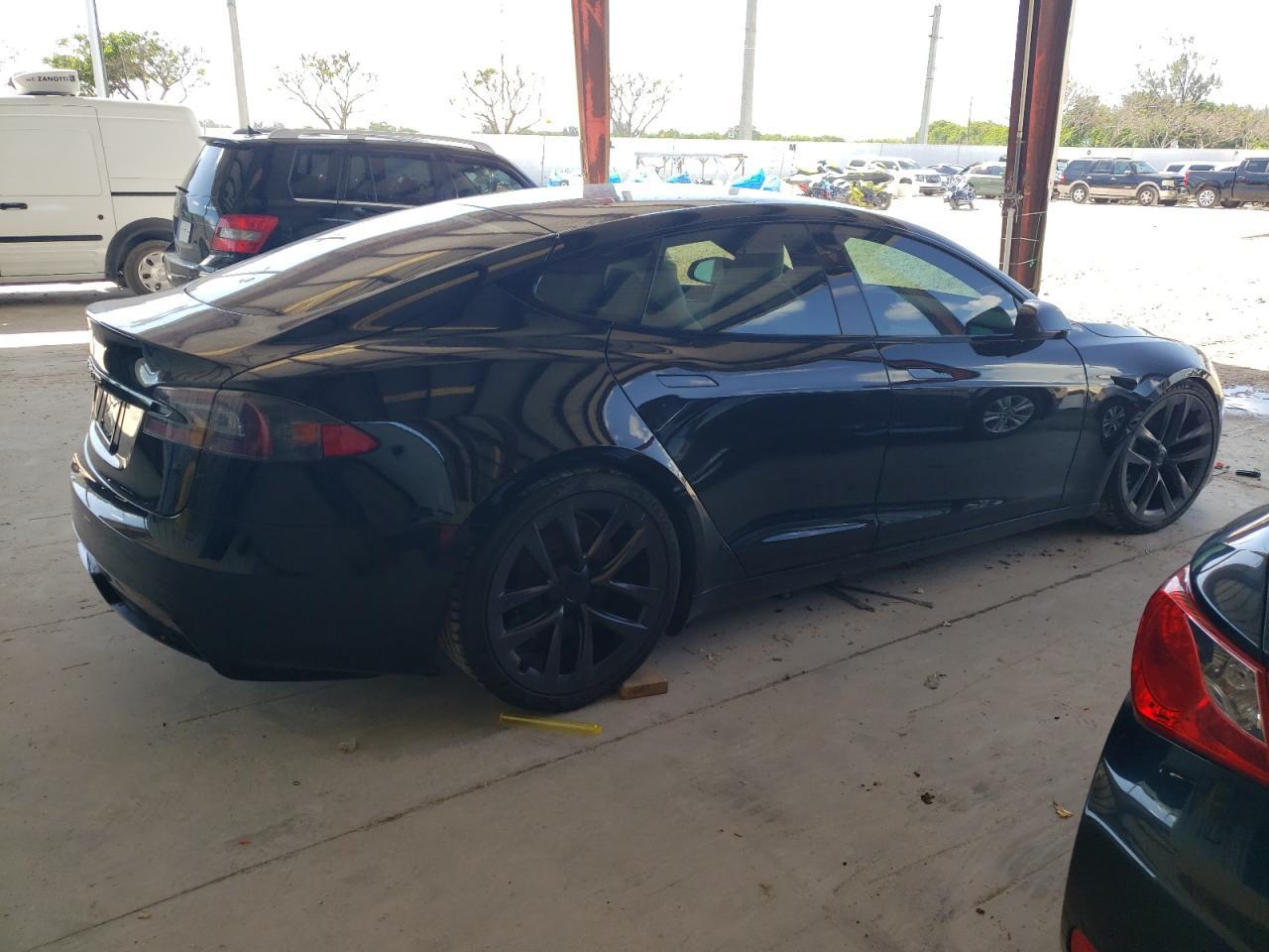 TESLA MODEL S  2022