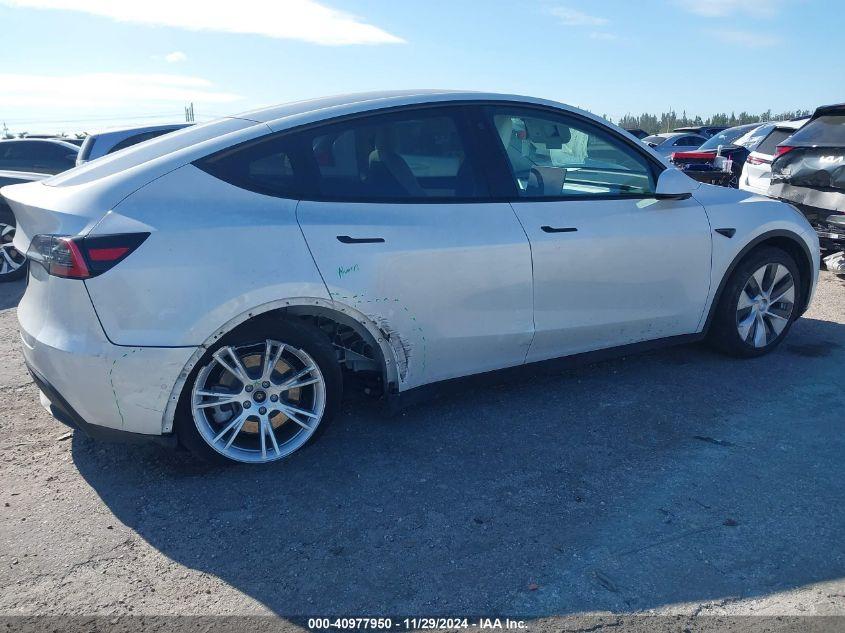 TESLA MODEL Y STANDARD RANGE REAR-WHEEL DRIVE 2021