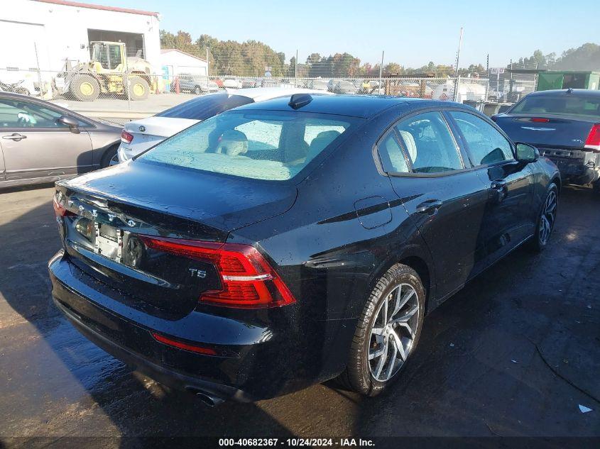 VOLVO S60 T5 MOMENTUM 2020