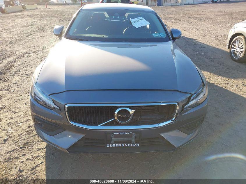 VOLVO S60 T5 MOMENTUM 2021