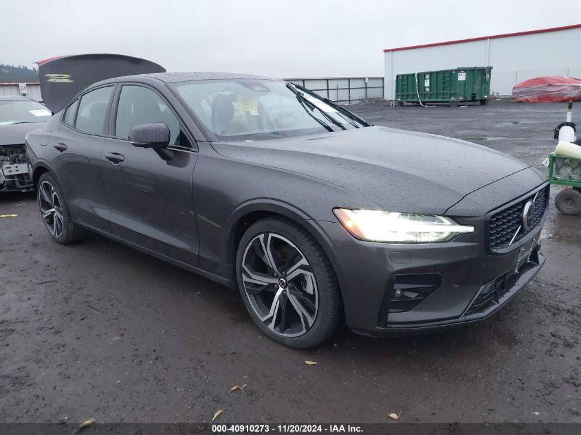 VOLVO S60 B5 PLUS DARK THEME 2024