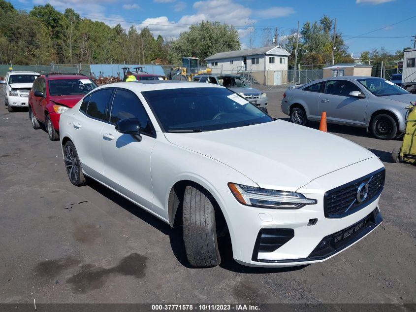 VOLVO S60 MOMENTUM/INSCRIPTION 2022