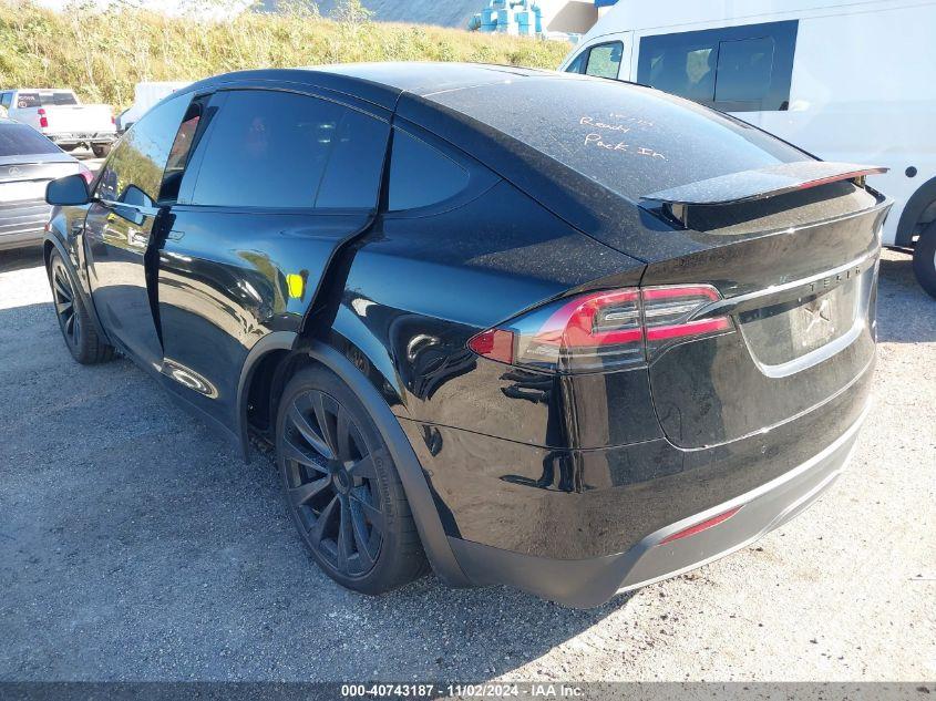 TESLA MODEL X PLAID TRI MOTOR ALL-WHEEL DRIVE 2022